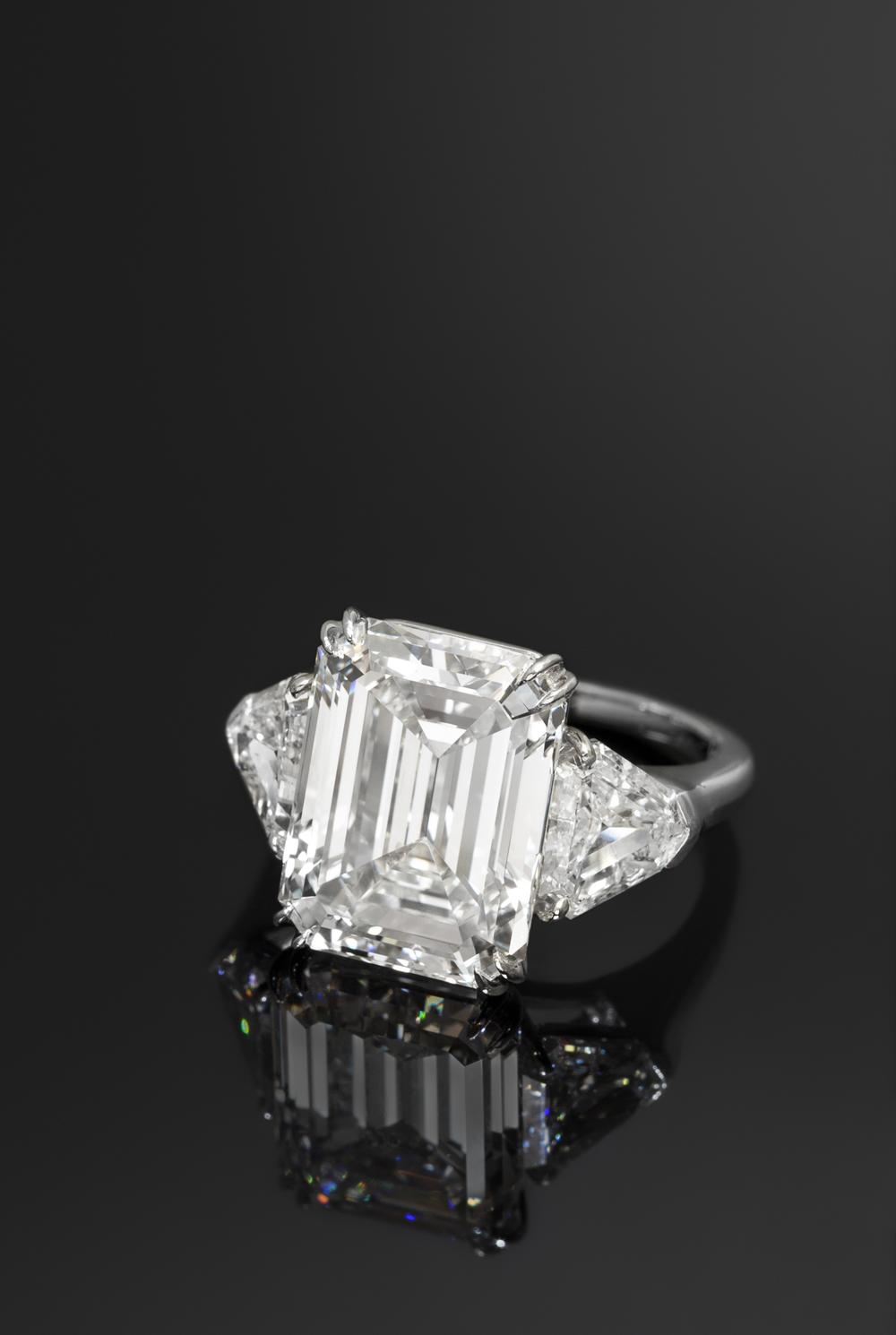 <div>An Important Platinum and Diamond Ring, by Graff</div>