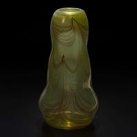 Tiffany Studios A Large Gourd-Form Decorated Favrile Vase, New York, 1919