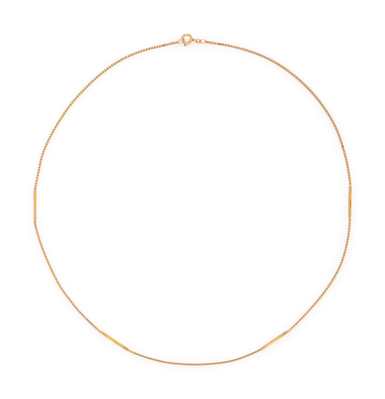 COLLECTION OF YELLOW GOLD NECKLACES
