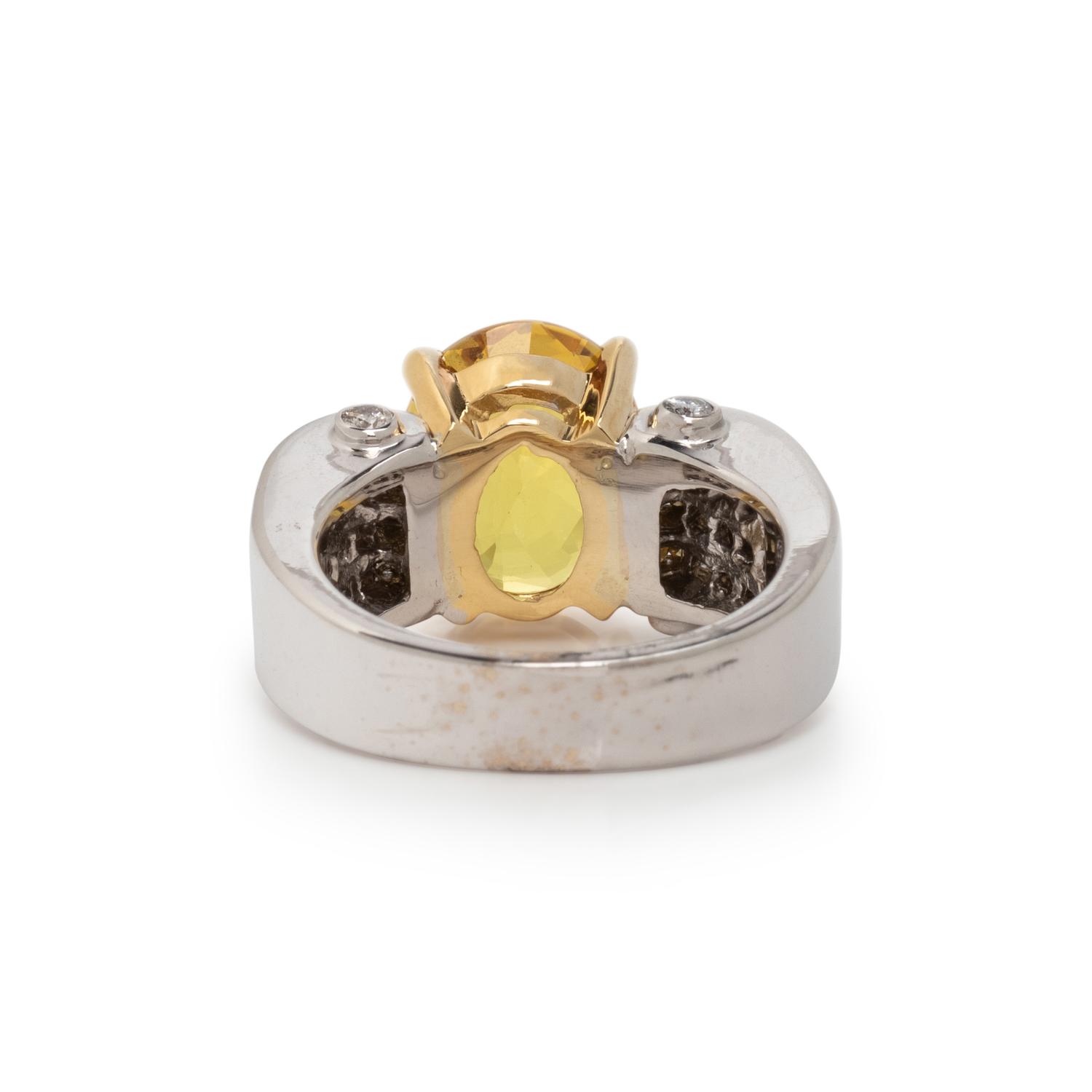 YELLOW SAPPHIRE RING