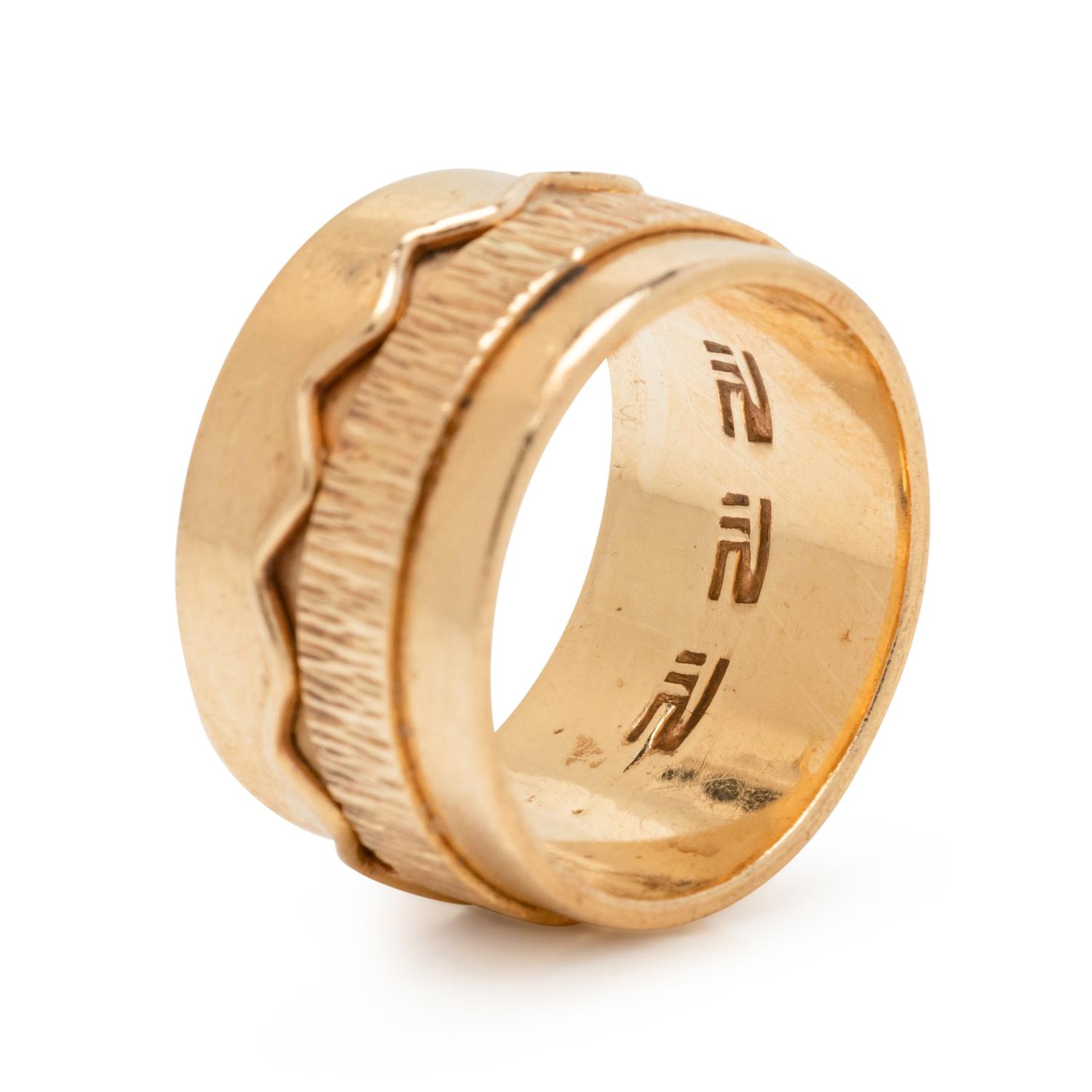 YELLOW GOLD RING
