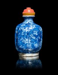 A Chinese Blue and White Porcelain Lobed 'Melon' Snuff Bottle