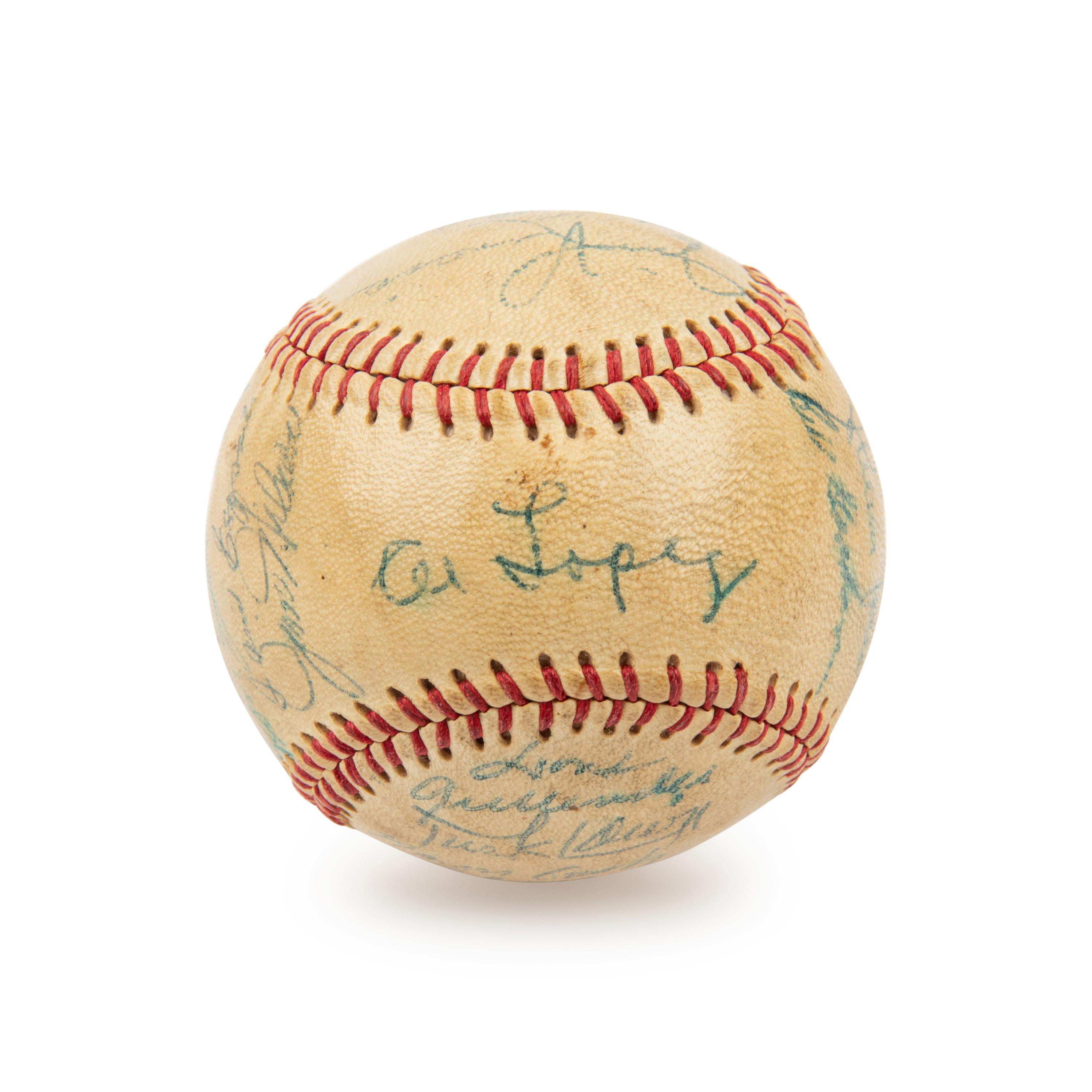 A 1958 Chicago White Sox Team Signed Autograph Baseball Including Nellie Fox (Beckett Authentication Services) - 29 Signatures