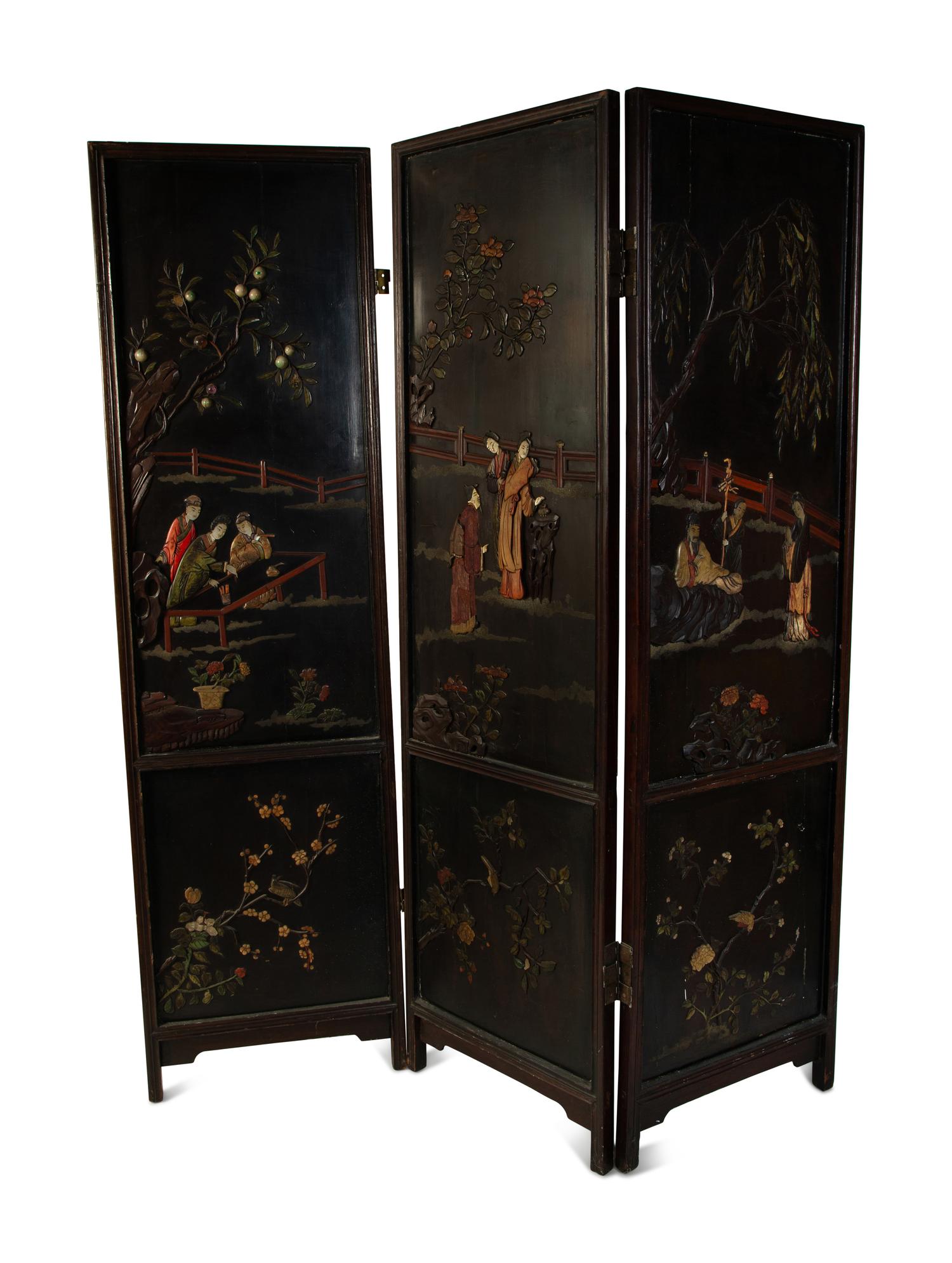 A Chinese Hardwood Three-Panel Floor Screen — EARLY 20TH CENTURY