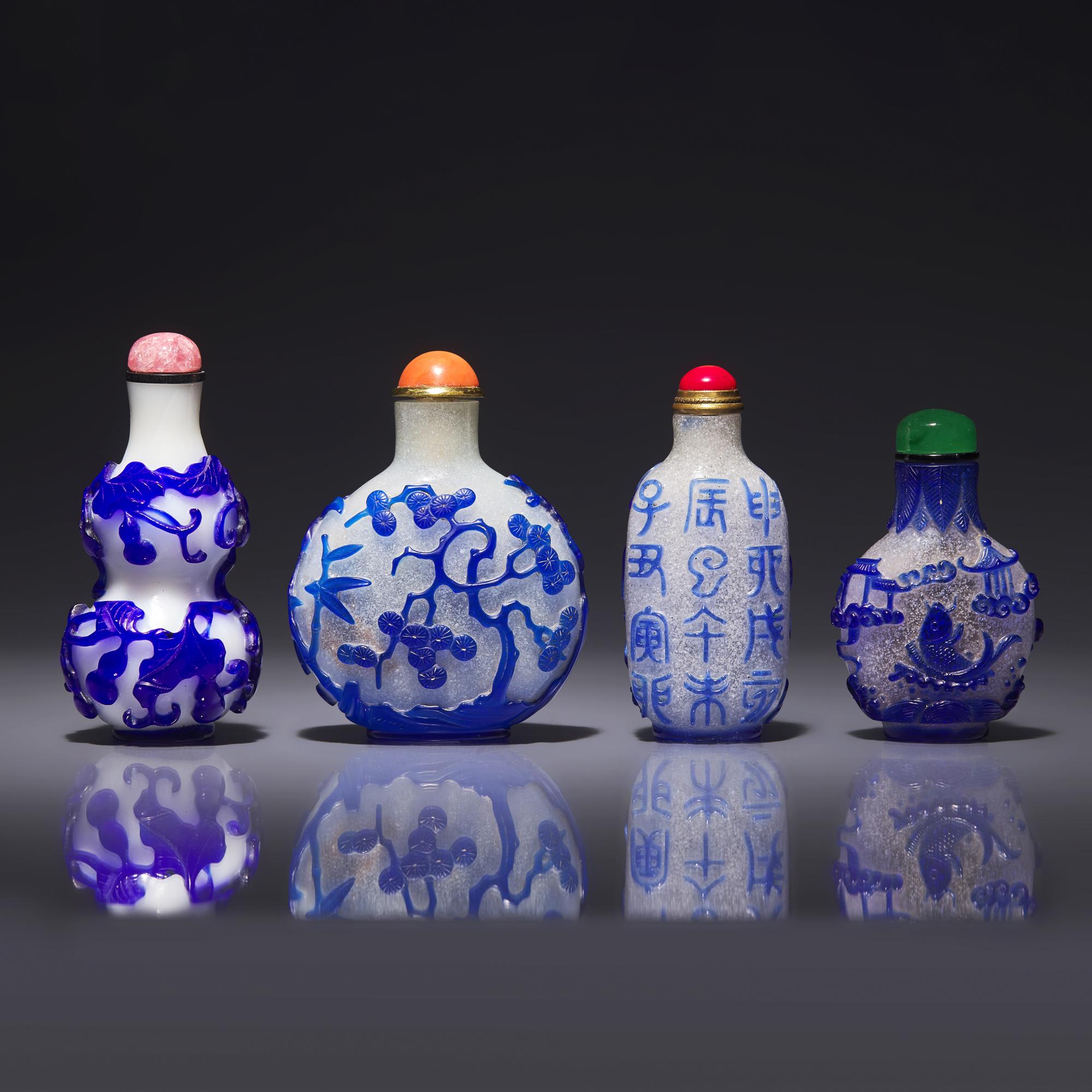 Four Chinese Blue Overlay Glass Snuff Bottles 涅白地套藍料鼻烟壺四支