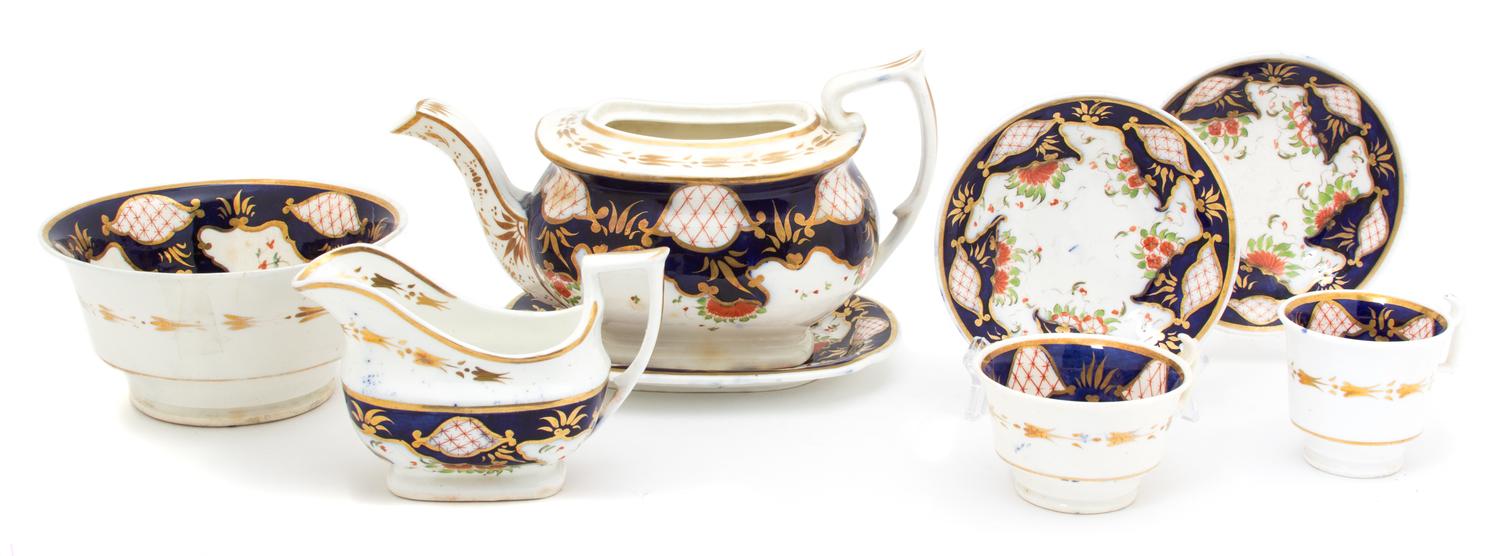 An English Porcelain Tea Service Diameter of saucers 5 1/2 inches. — 19TH CENTURY