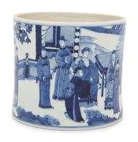 A Chinese Blue and White Porcelain Brushpot, Bitong