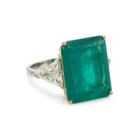 COLOMBIAN EMERALD AND DIAMOND RING