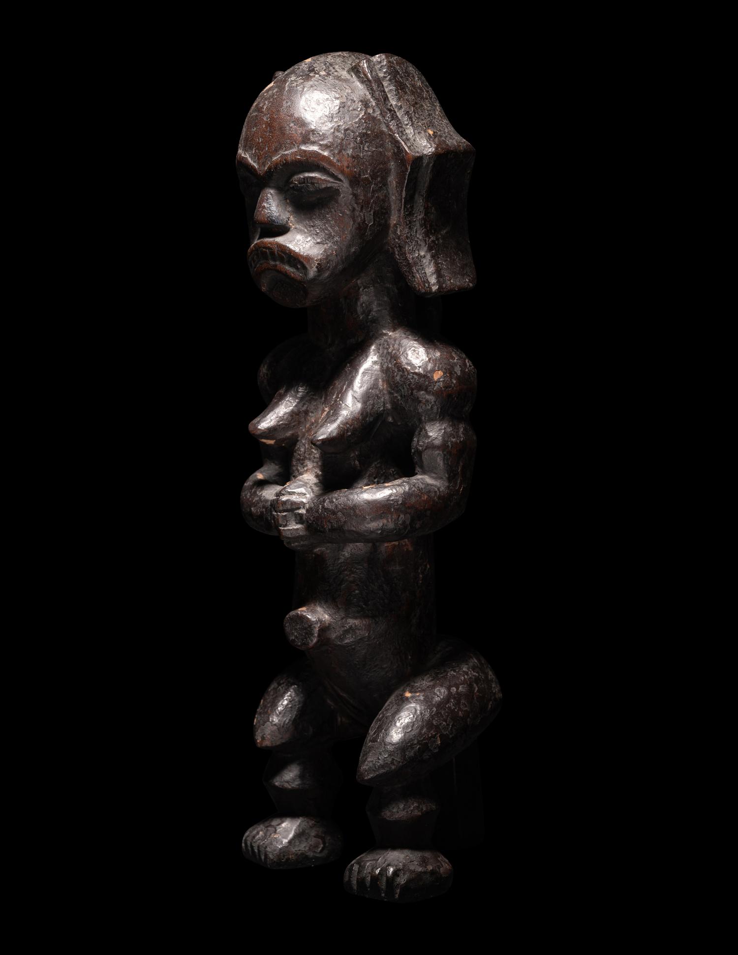 Four Fang Wood Figures