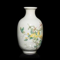 A Chinese Famille Rose Porcelain Vase, Late 19th-20th Century — 晚清-民國 粉彩瓜果草蟲圖賞瓶