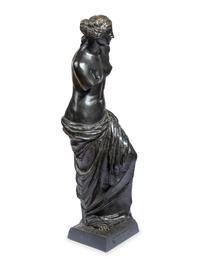 A Large Patinated Bronze Figure of Venus de Milo