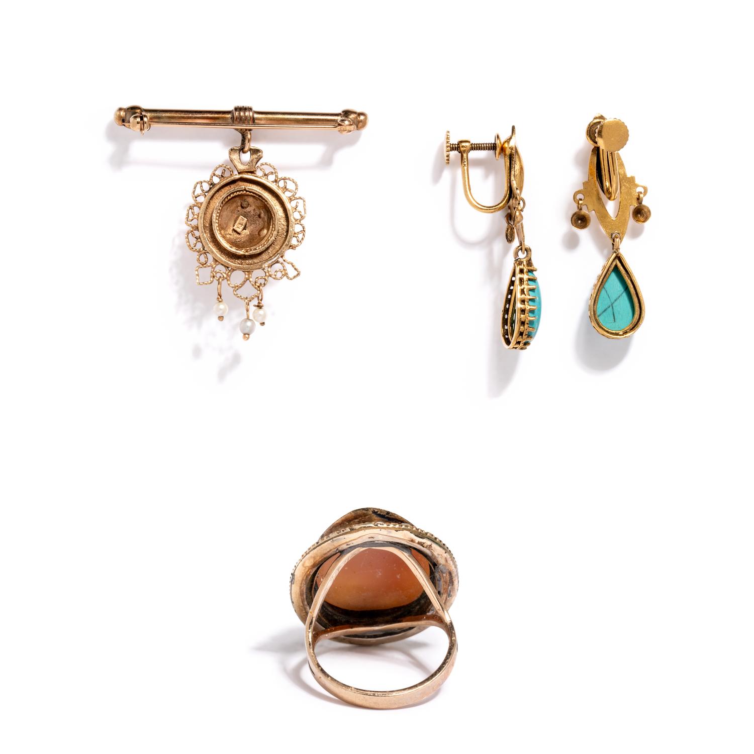 COLLECTION OF YELLOW GOLD AND MULTIGEM JEWELRY