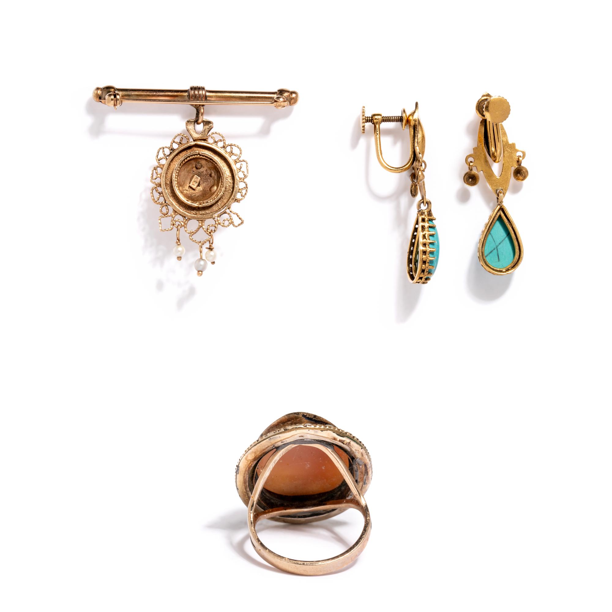 COLLECTION OF YELLOW GOLD AND MULTIGEM JEWELRY