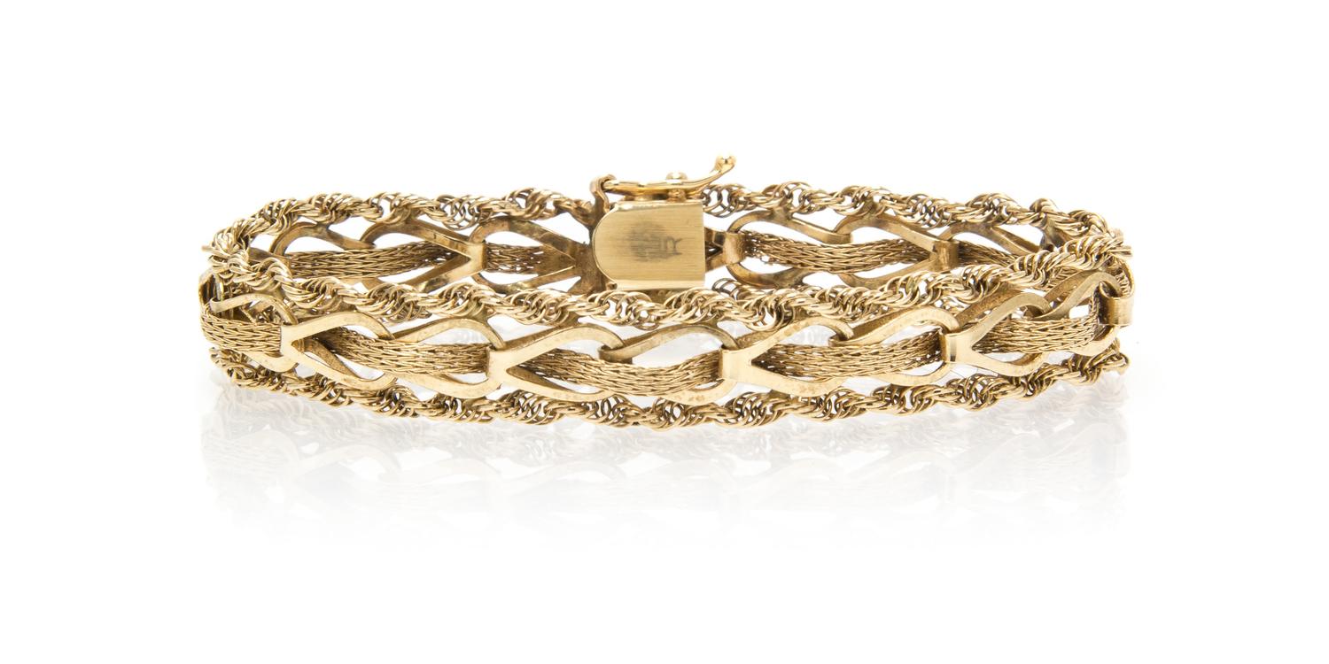 A 14 Karat Yellow Gold Woven Bracelet, 8.80 dwts.