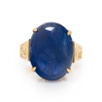 UNHEATED BURMESE SAPPHIRE AND YELLOW GOLD RING