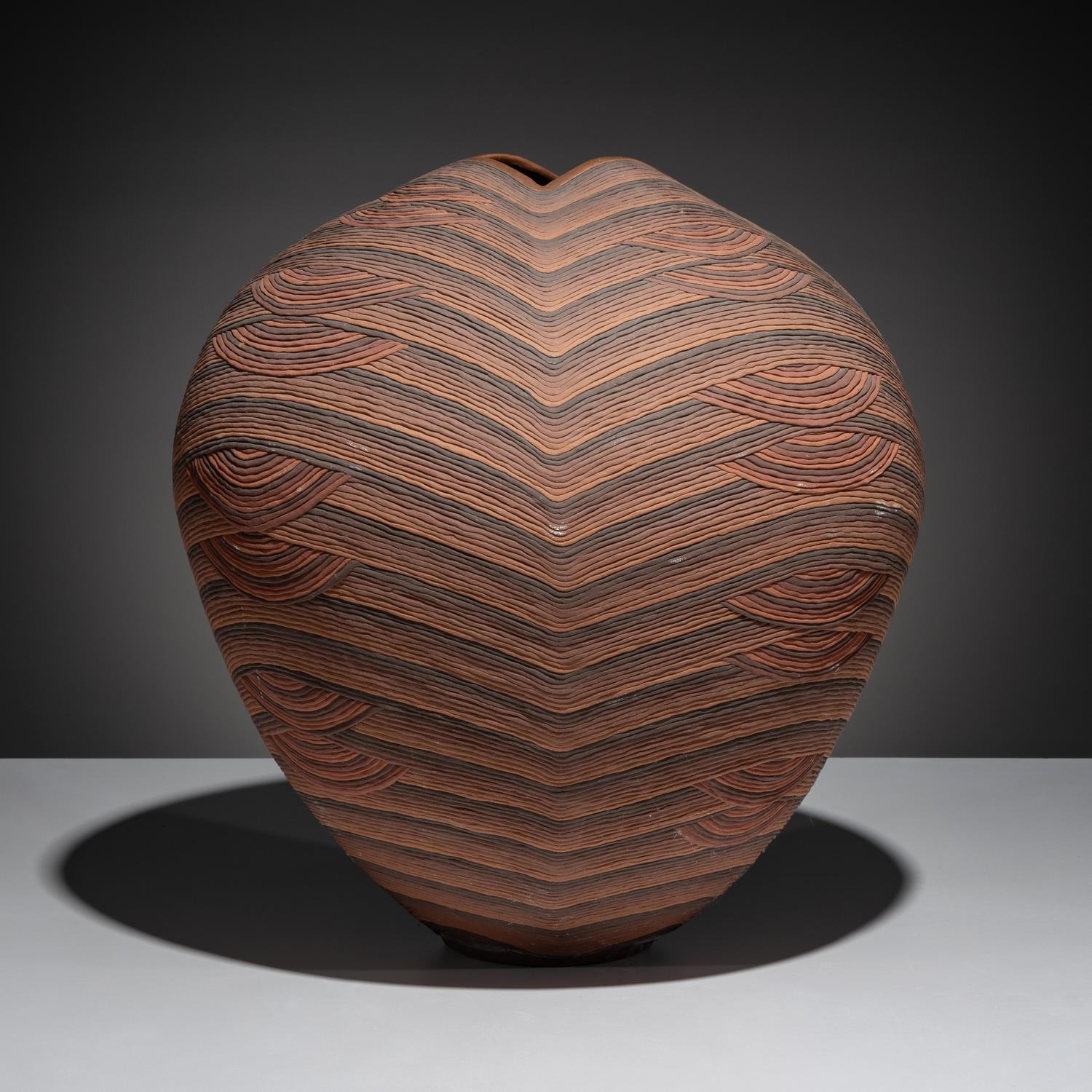 Corrugated Pottery Jar, Glory to God