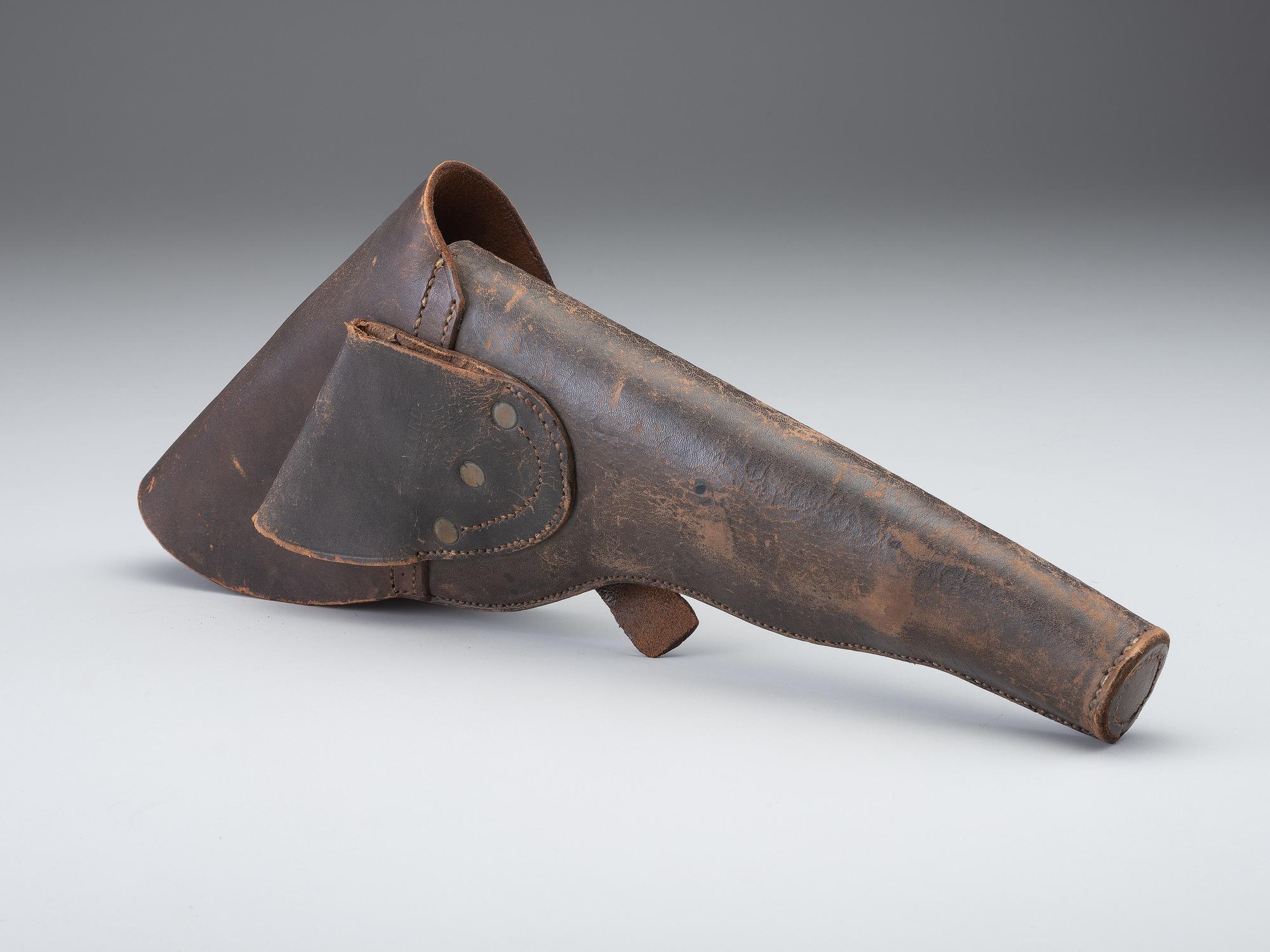 [CIVIL WAR]. Colt dragoon flap holster. Manufactured by E. Gaylord, Chicopee, MA.