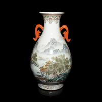 A Chinese Famille Rose Porcelain 'Landscape' Yuhuchun Vase, 20th Century — 近代 粉彩山水圖雙耳瓶