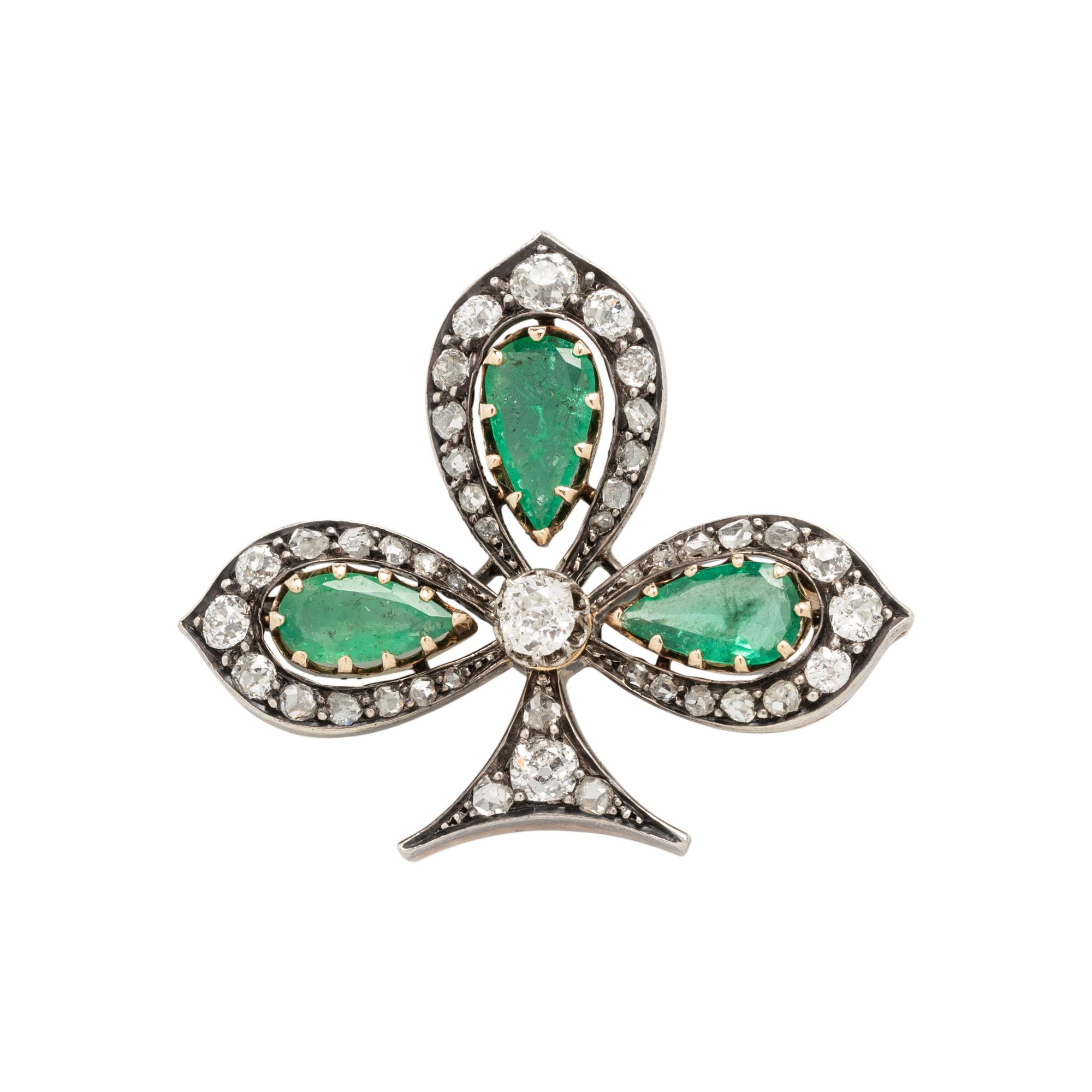 VICTORIAN, SILVER-TOPPED GOLD, DIAMOND AND EMERALD THREE LEAF CLOVER BROOCH
