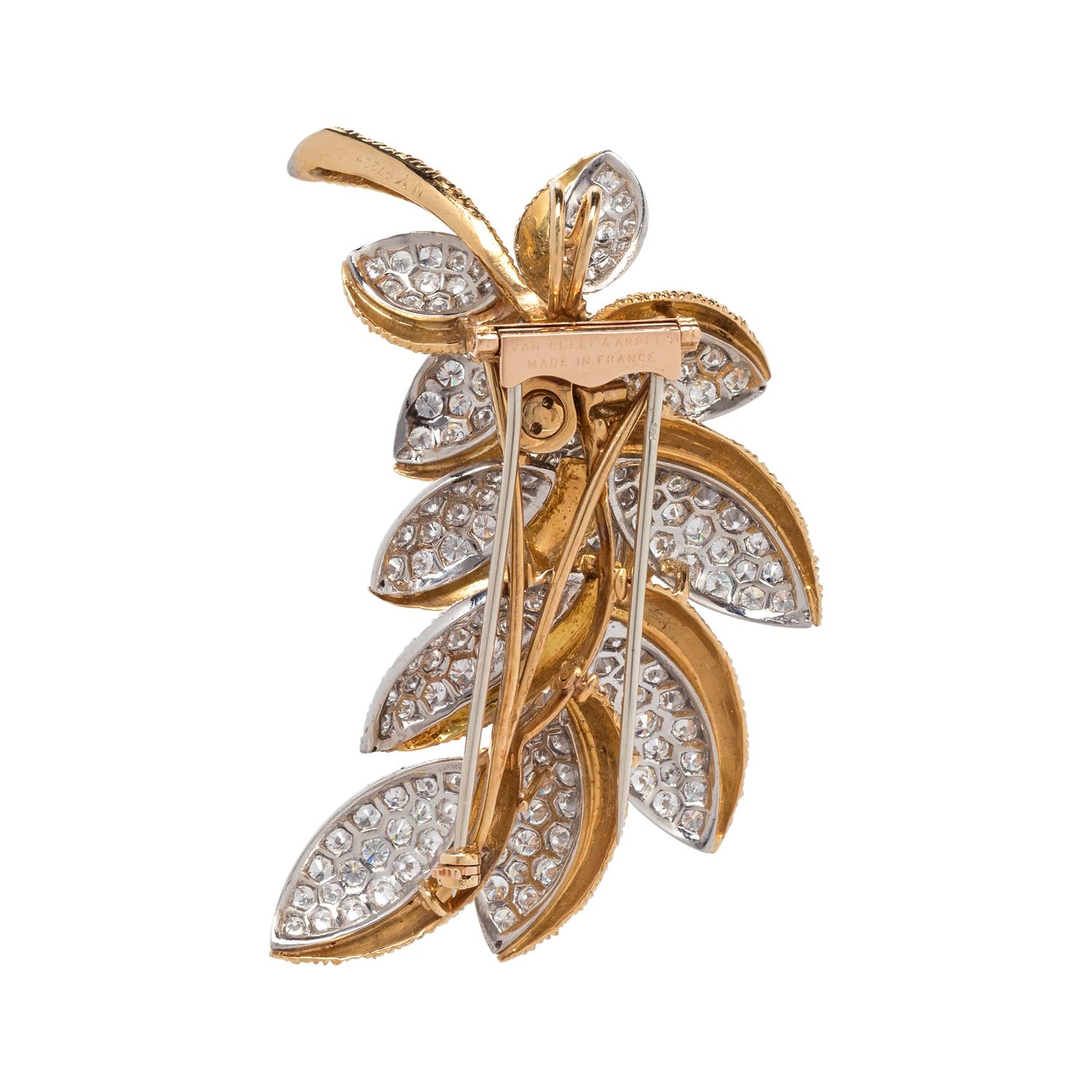 VAN CLEEF & ARPELS, DIAMOND PENDANT/BROOCH