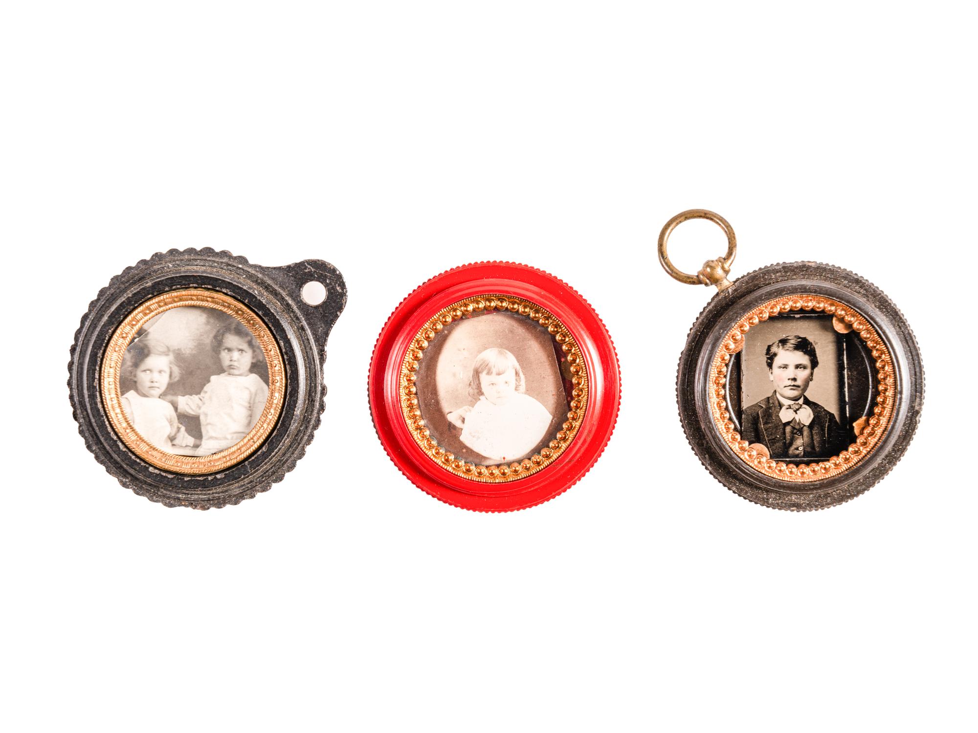 [EARLY PHOTOGRAPHY - UNION CASES]. A trio of Very Very Rare "oreo" cases, 2 with fobs, including: