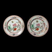 A Pair of Chinese Export Famille Rose 'Peony and Butterfly' Porcelain Plates 清中期 外銷粉彩蝶戀花賞盤一對