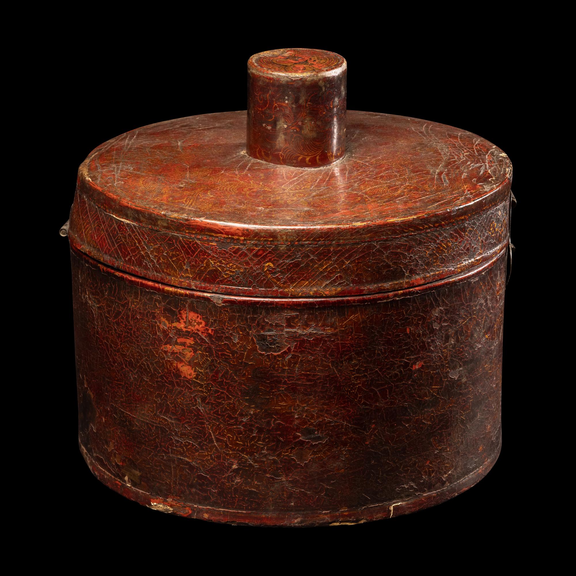 A Korean Lacquer Hat Box