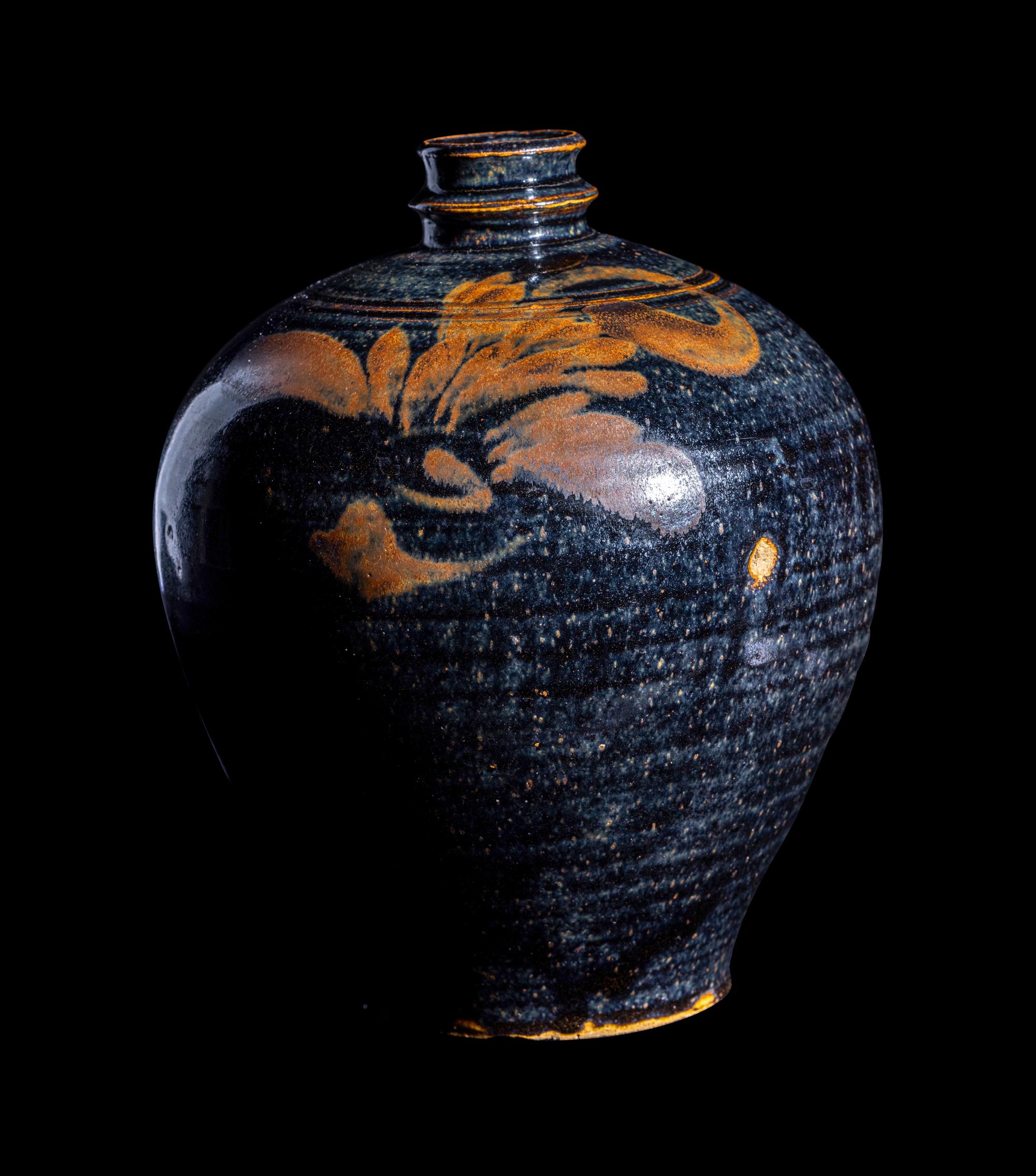 A Chinese Russet Painted Black Glazed Stoneware Jar