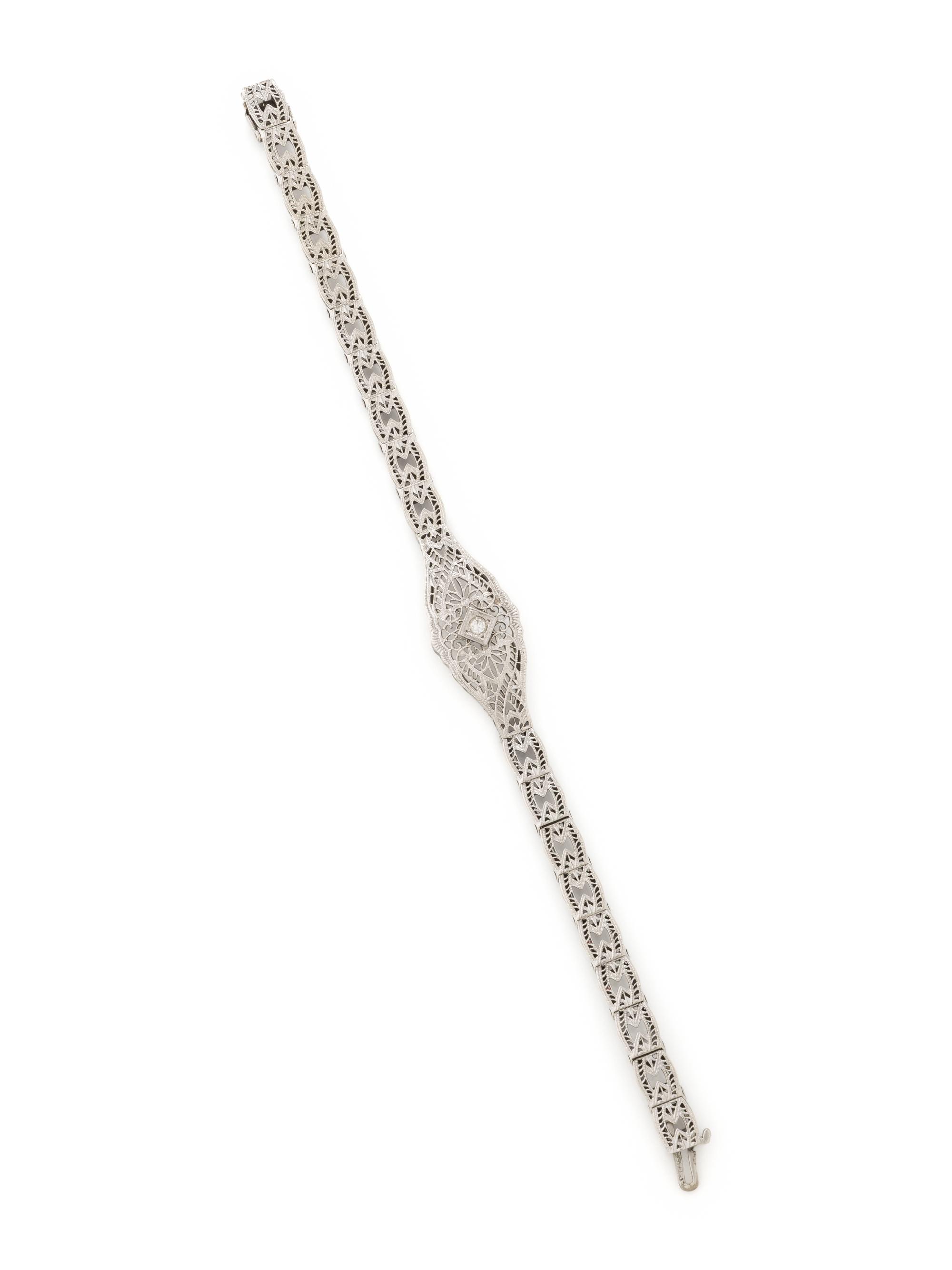 DIAMOND AND WHITE GOLD FILIGREE BRACELET