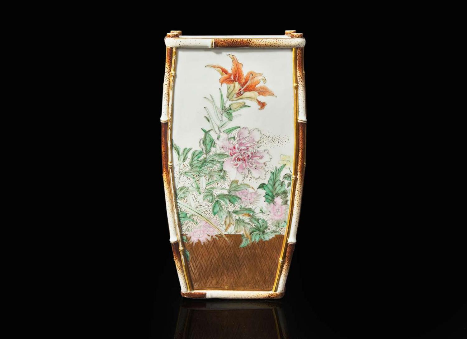 A Japanese faux-bamboo enameled porcelain vase, Kawamoto Hansuke, Meiji period 日本仿竹瓷瓶 川本半助 明治