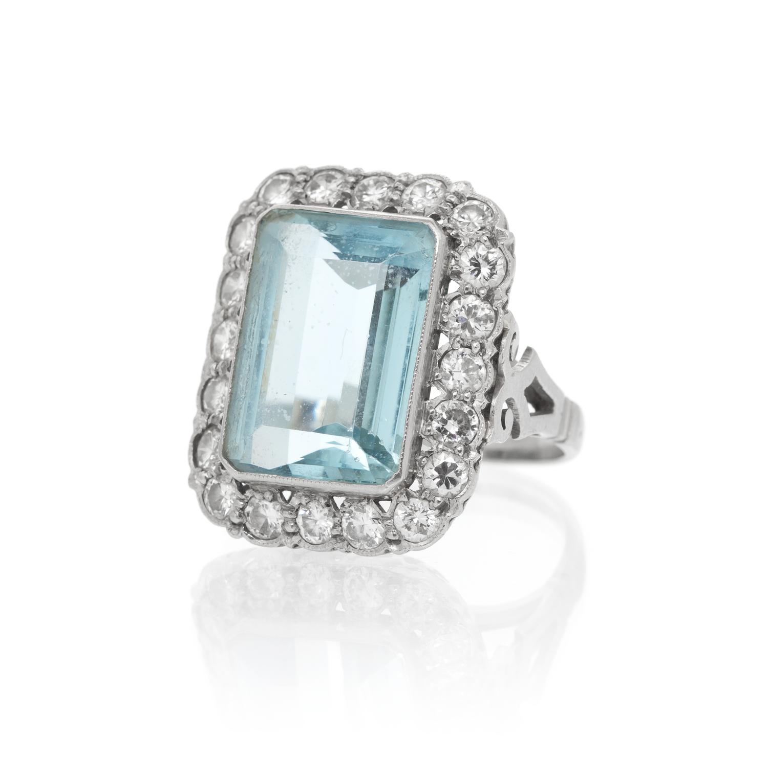 A Platinum, Aquamarine and Diamond Ring, 7.00 dwts.