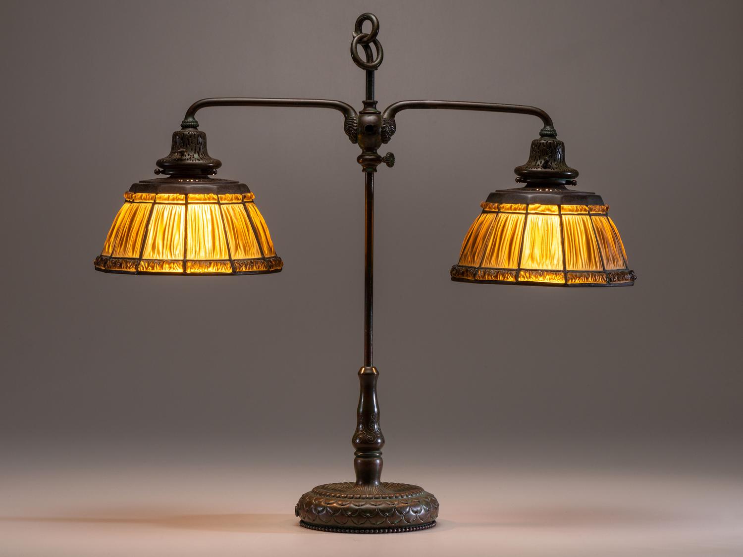 Linenfold Double Student Lamp