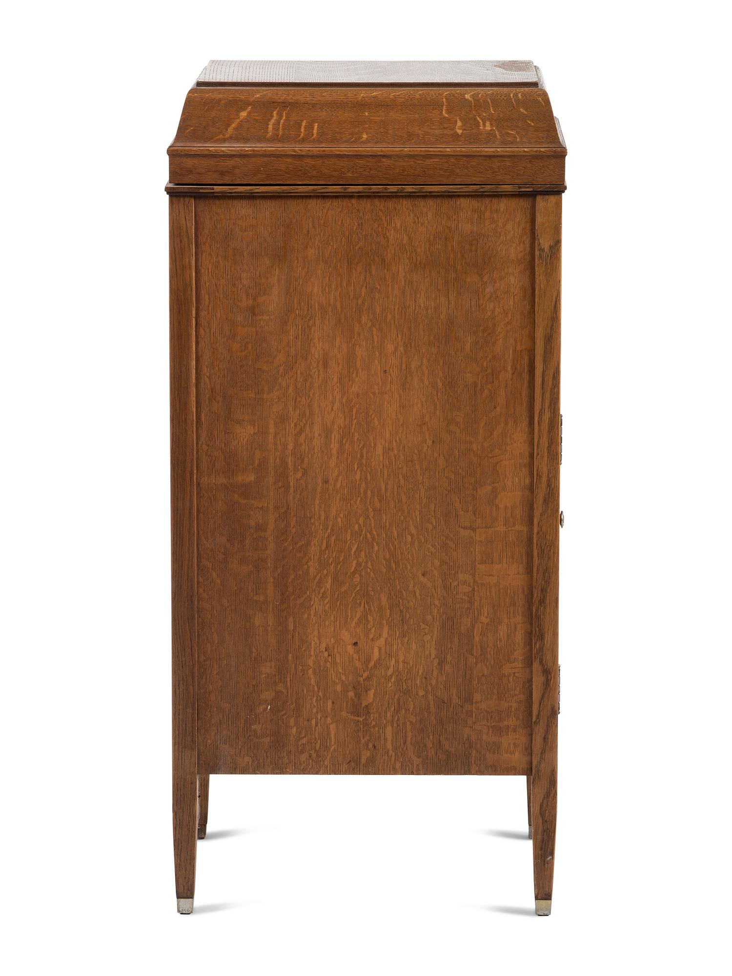 An Edison Amberola Phonograph Oak Cabinet
