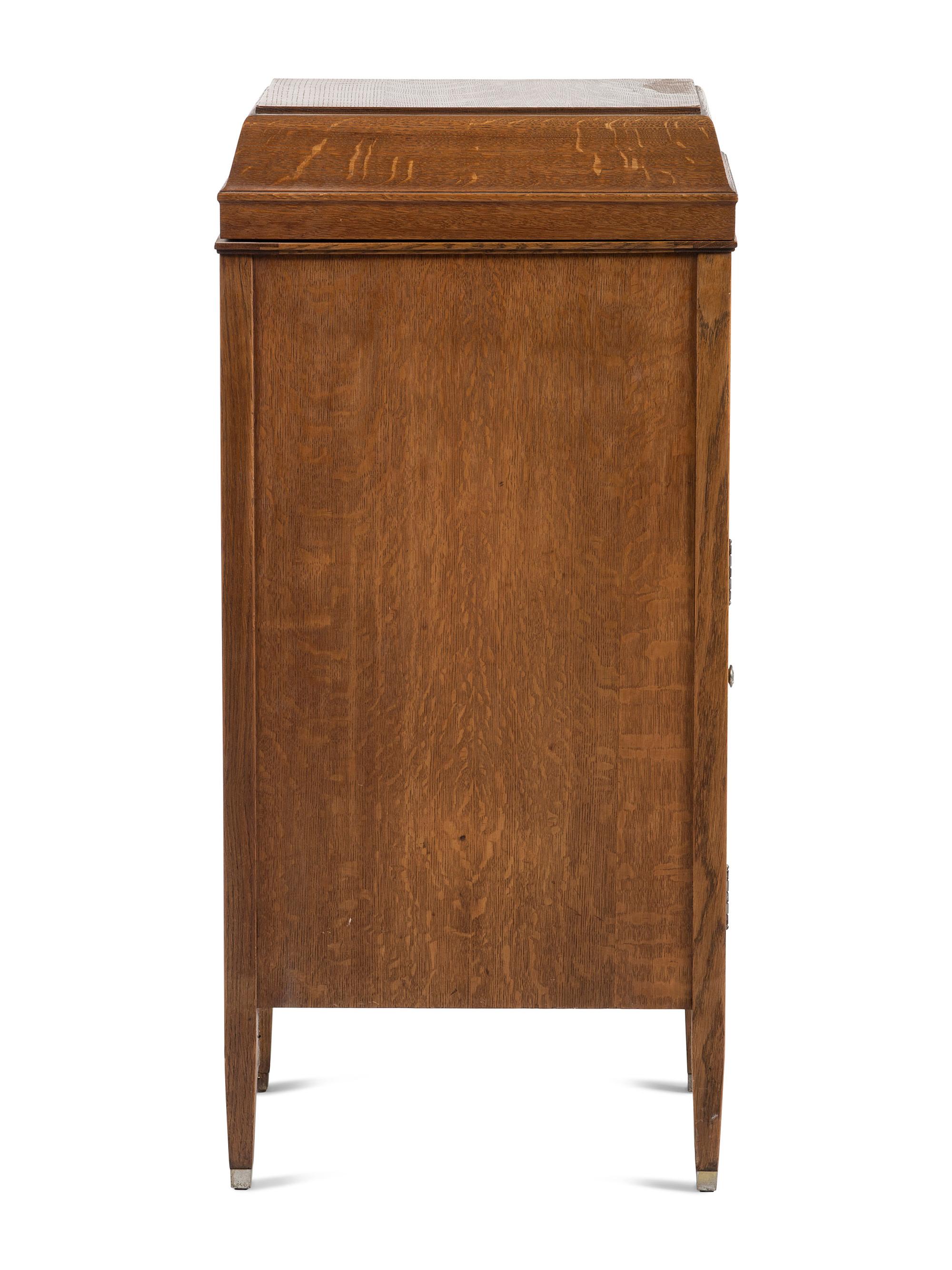 An Edison Amberola Phonograph Oak Cabinet