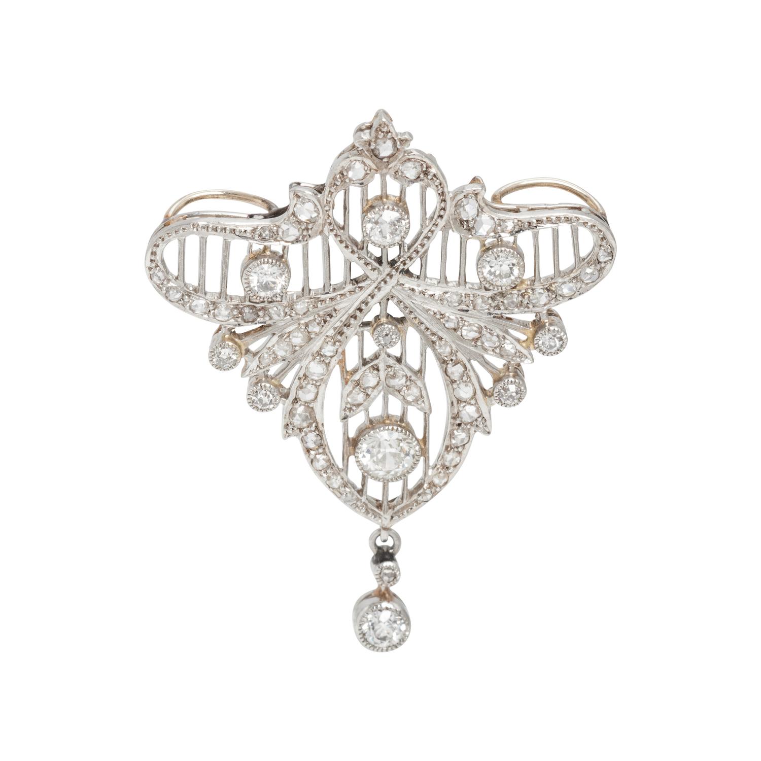 FRENCH, BELLE ÉPOQUE, PLATINUM AND DIAMOND PENDANT/BROOCH