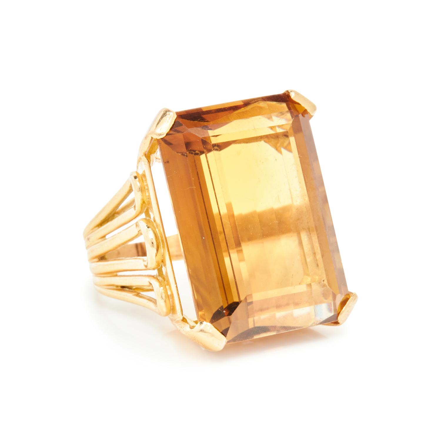 RETRO, YELLOW GOLD AND CITRINE RING