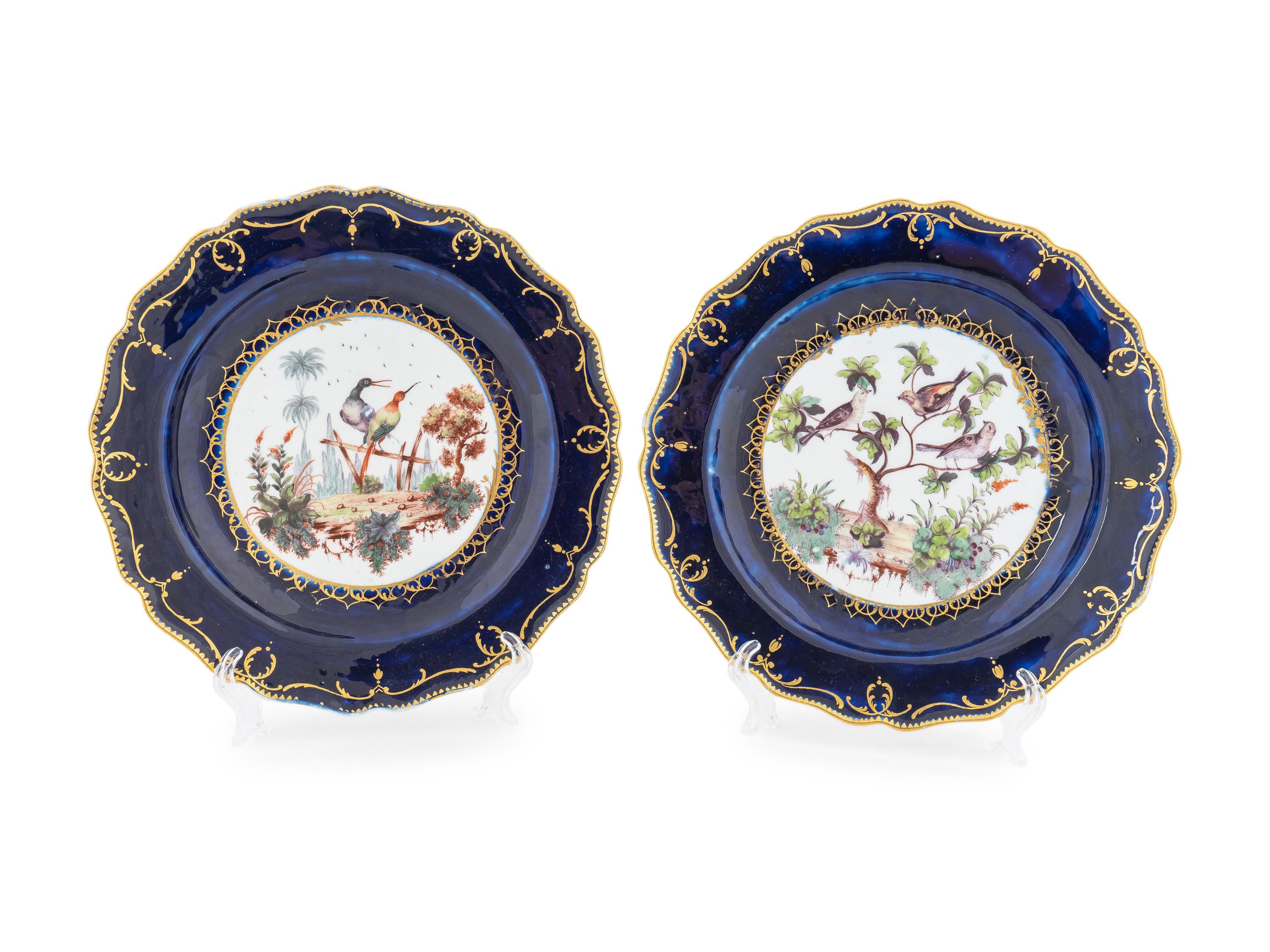 A Pair of Chelsea Porcelain Plates — 18TH CENTURY