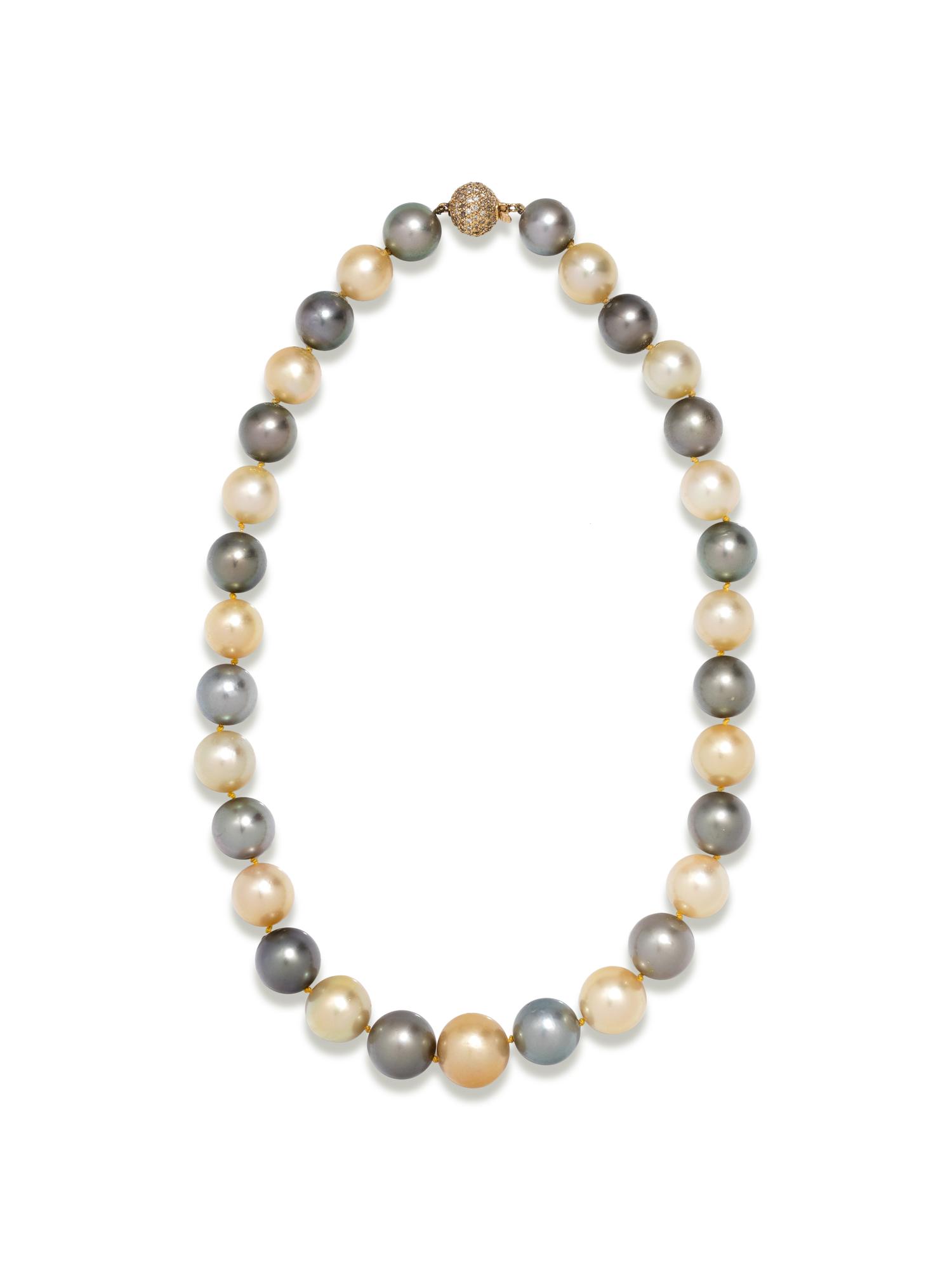 CULTURED PEARL NECKLACE