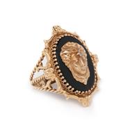 YELLOW GOLD AND ONYX RING