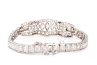ART DECO, PLATINUM AND DIAMOND BRACELET