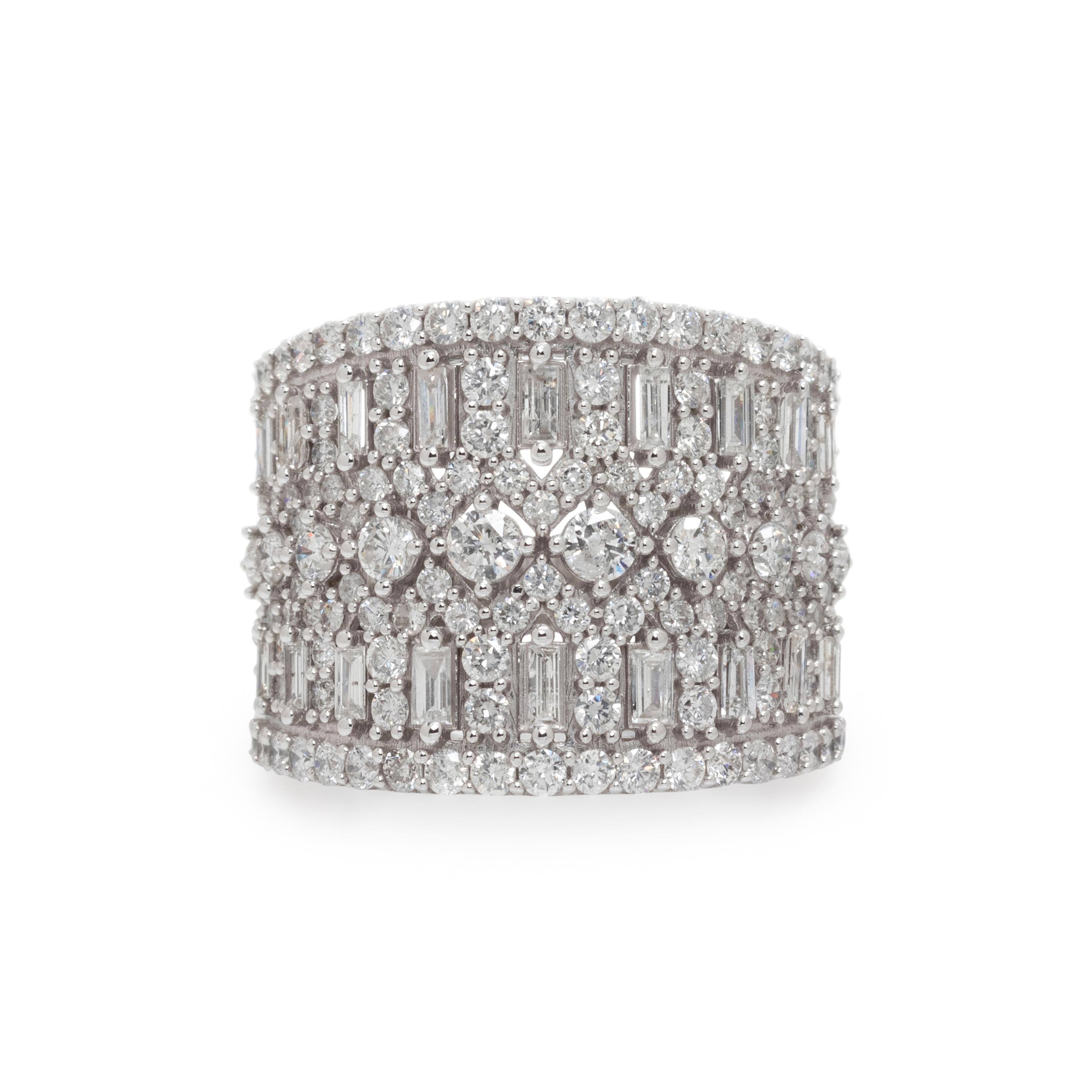 DIAMOND RING