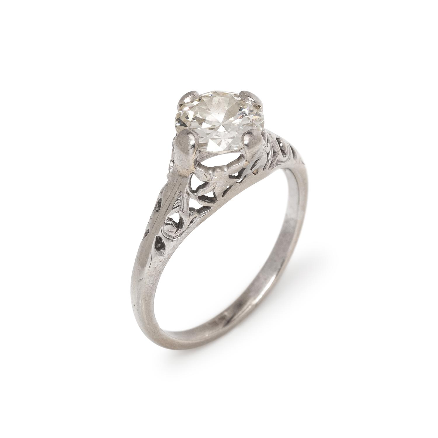ANTIQUE, DIAMOND RING
