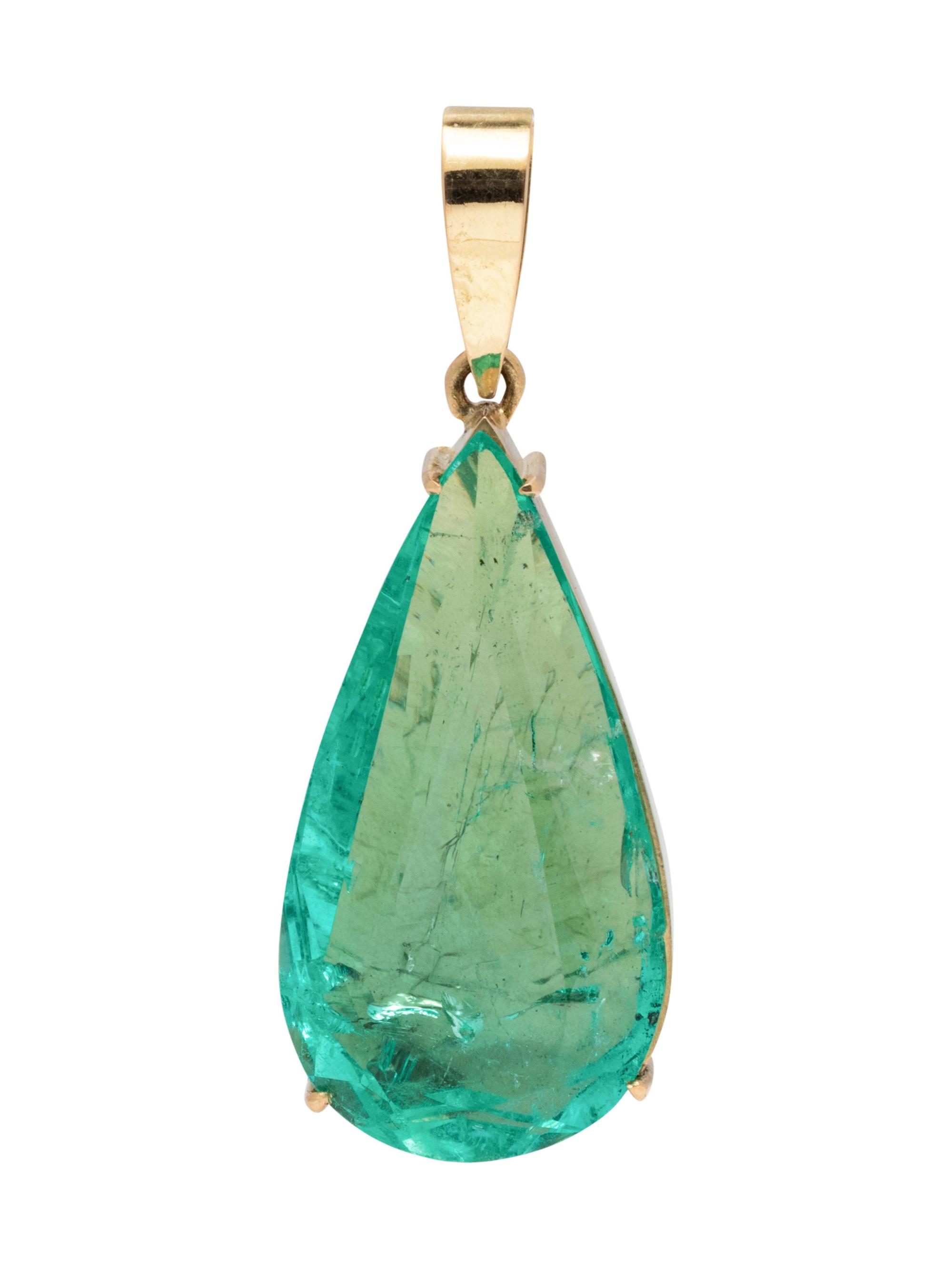 An 18 Karat Yellow Gold and Emerald Pendant,