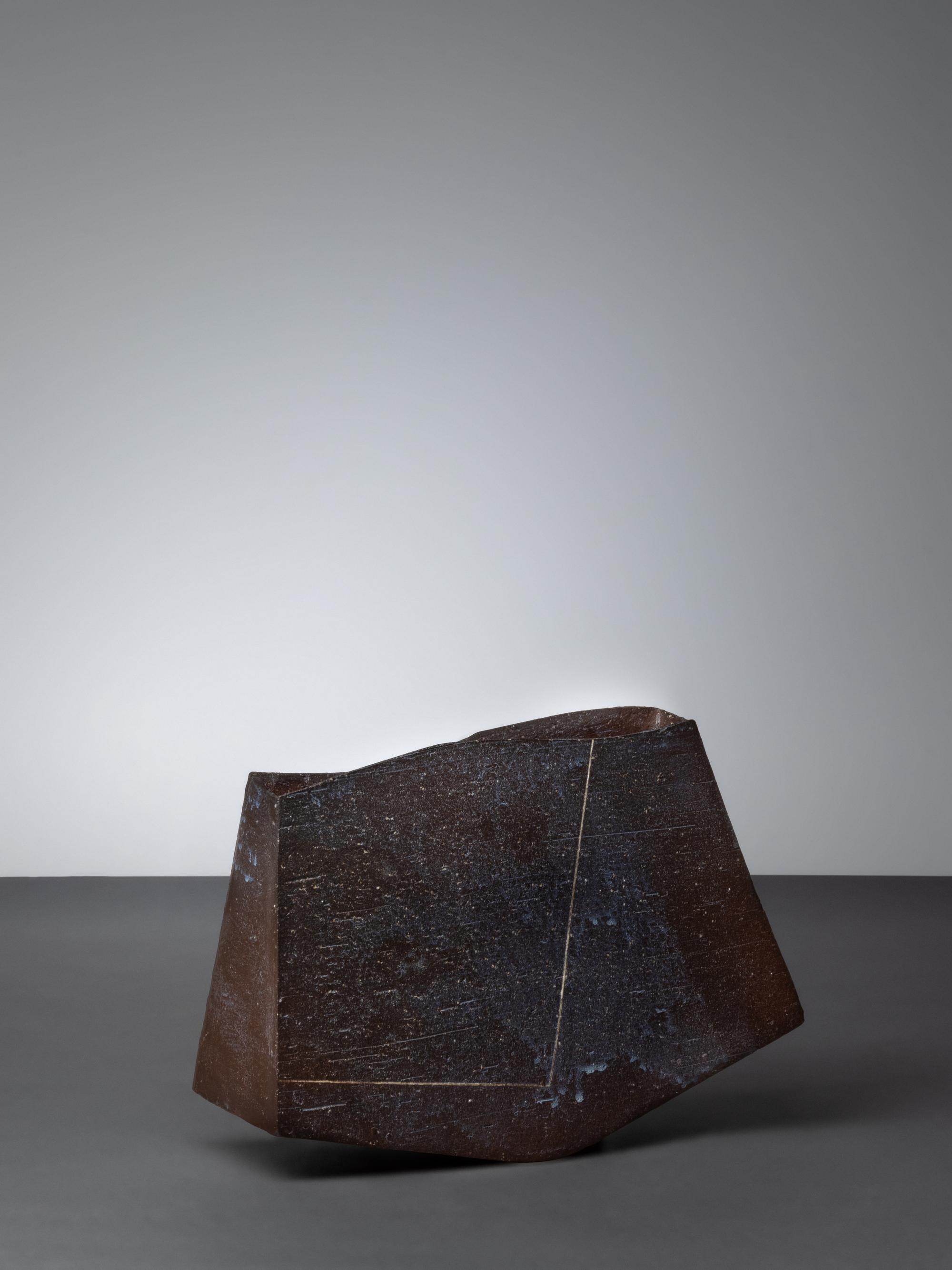Line Pattern Series ( 線紋器) Vessel, c. 1997