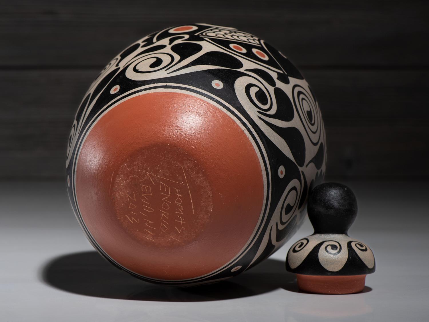 Lidded Pottery Jar, with Fish