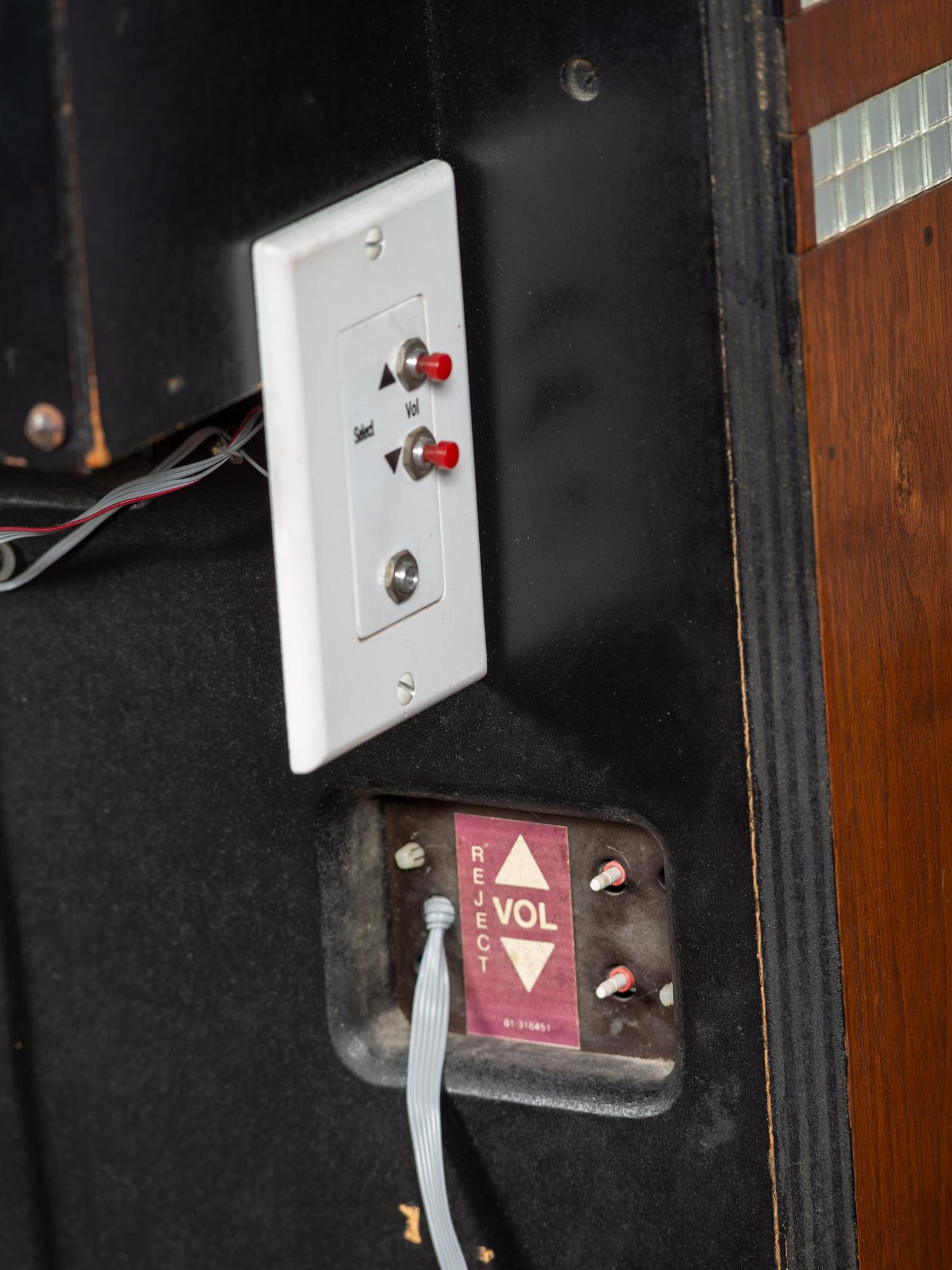 A Seeburg 'Bubbler' Disc Jukebox