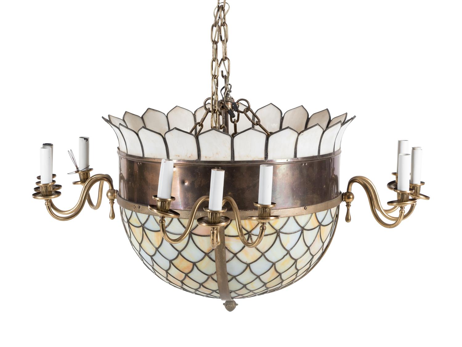 An American Leaded Glass Twelve-Light Chandelier