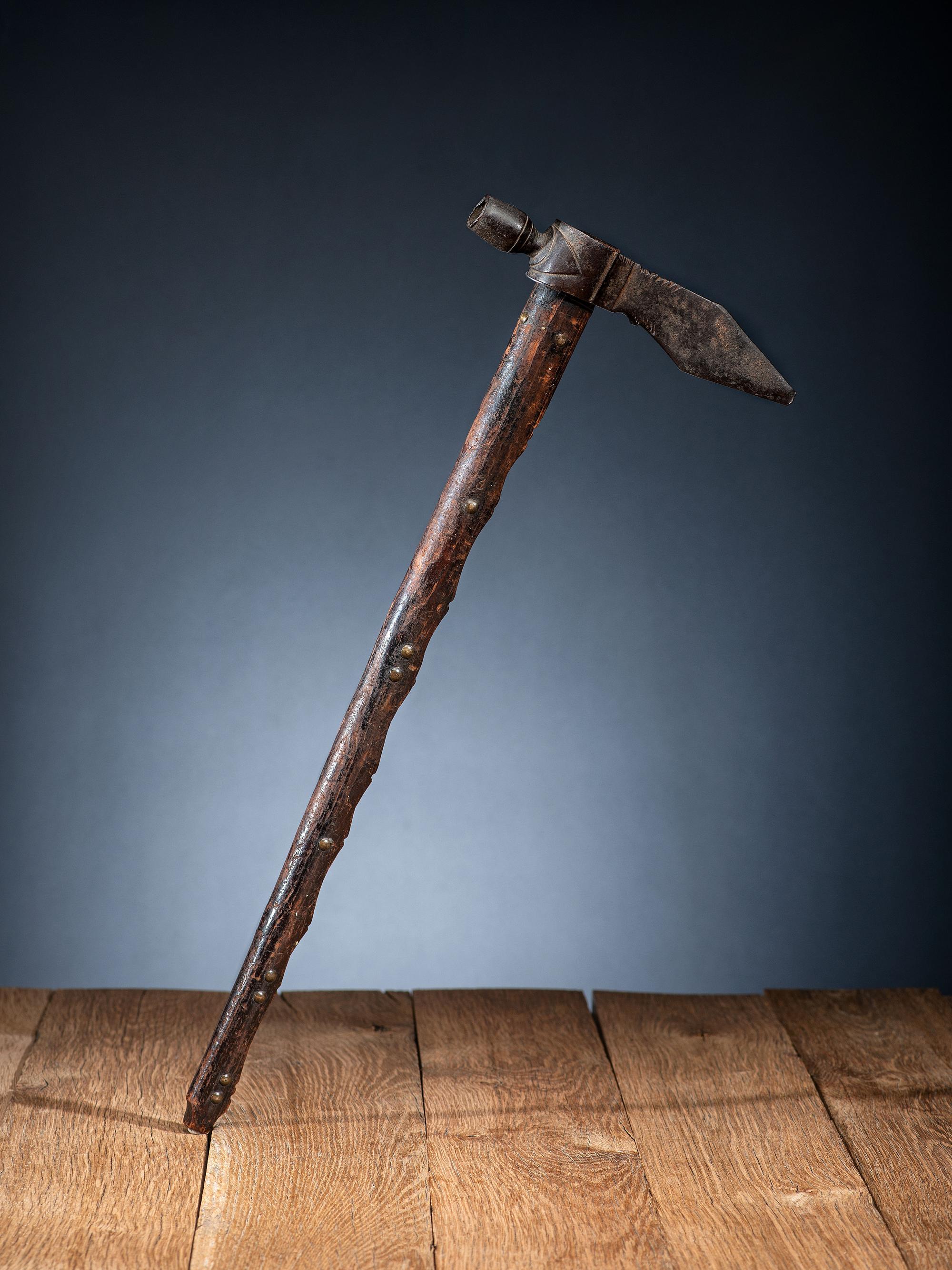 Western Plains Pipe Tomahawk, with Modified Head
