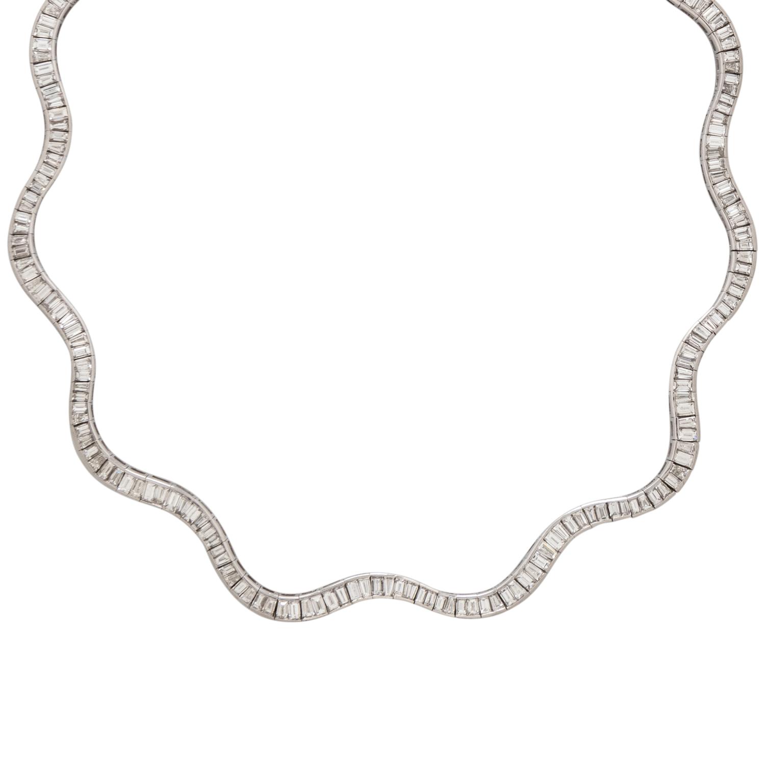 PLATINUM AND DIAMOND SCALLOPED COLLAR NECKLACE