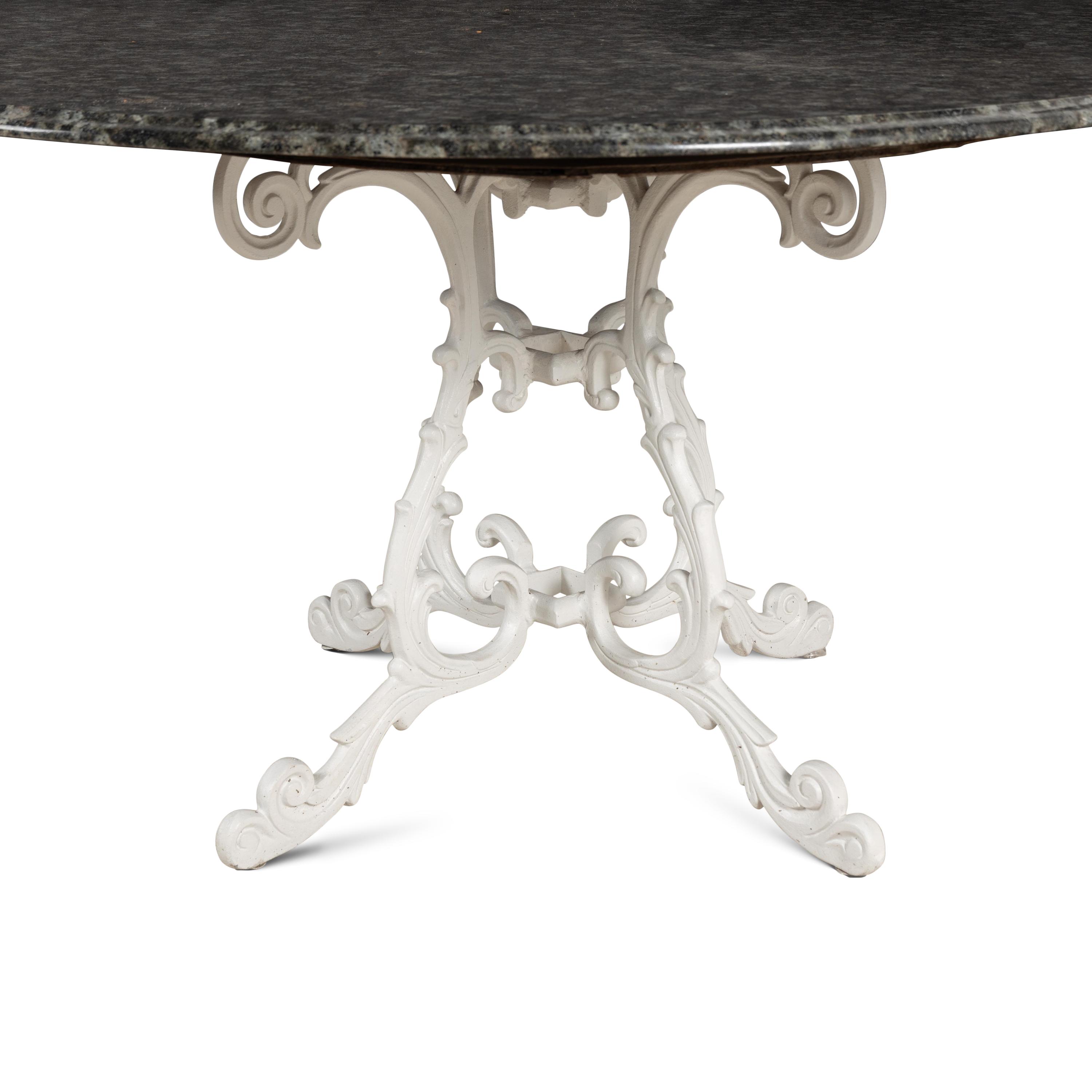 A Molla Cast Aluminum Seven-Piece Outdoor Dining Suite